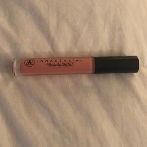 Anastasia Beverly Hills lipgloss